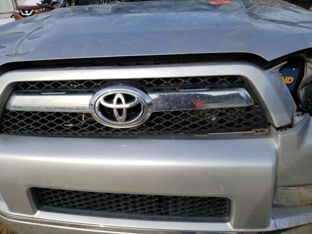 JTEBU5JR3A5026857 - 2010 TOYOTA 4RUNNER SR5 SILVER photo 12