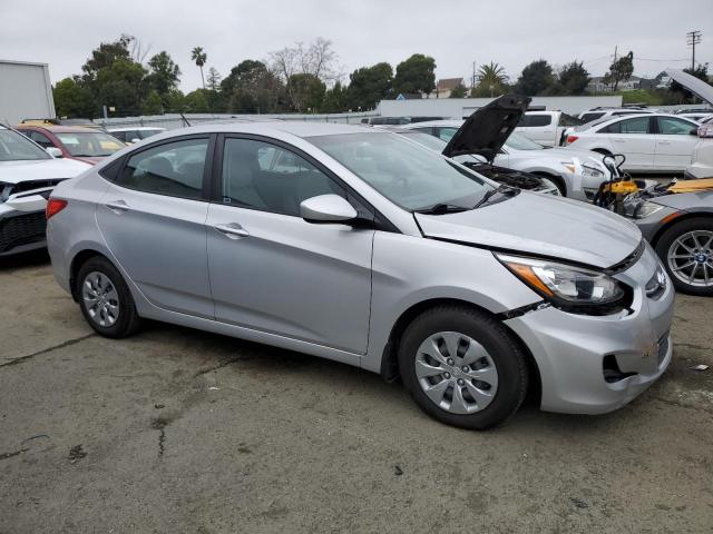 KMHCT4AE7HU254911 - 2017 HYUNDAI ACCENT SE SILVER photo 4