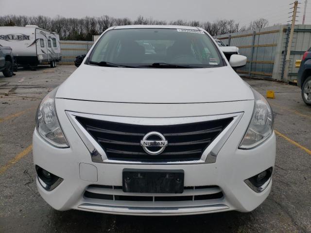 3N1CN7AP6HL908635 - 2017 NISSAN VERSA S WHITE photo 5