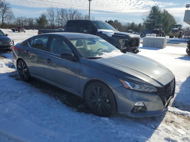 1N4BL4CV6NN405245 - 2022 NISSAN ALTIMA SR GRAY photo 4