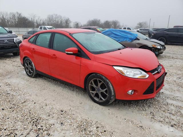 1FADP3F22EL136536 - 2014 FORD FOCUS SE RED photo 4