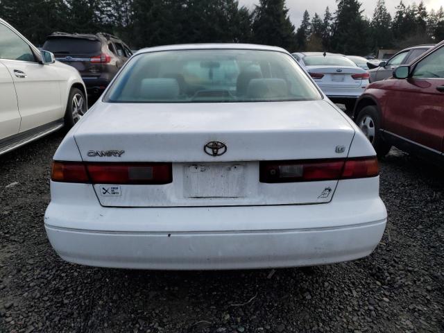 4T1BG22K1VU805905 - 1997 TOYOTA CAMRY CE WHITE photo 6