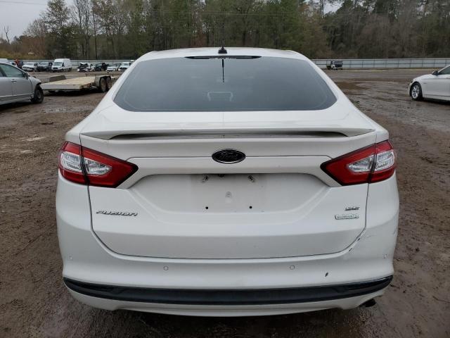 3FA6P0HD1FR252898 - 2015 FORD FUSION SE WHITE photo 6