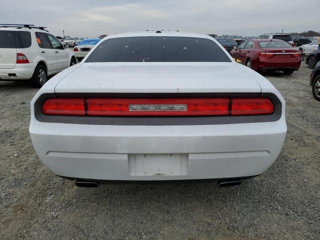 2C3CDYAG6EH206572 - 2014 DODGE CHALLENGER SXT WHITE photo 6