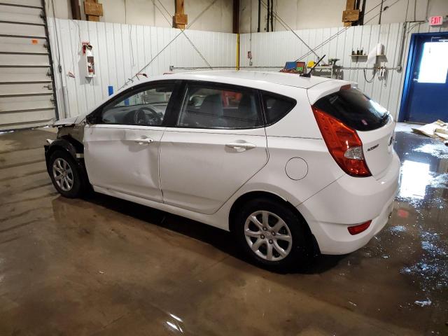 KMHCT5AE4DU099931 - 2013 HYUNDAI ACCENT GLS WHITE photo 2