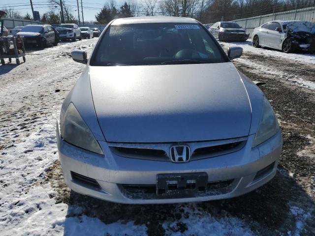 1HGCM56776A012234 - 2006 HONDA ACCORD EX SILVER photo 5