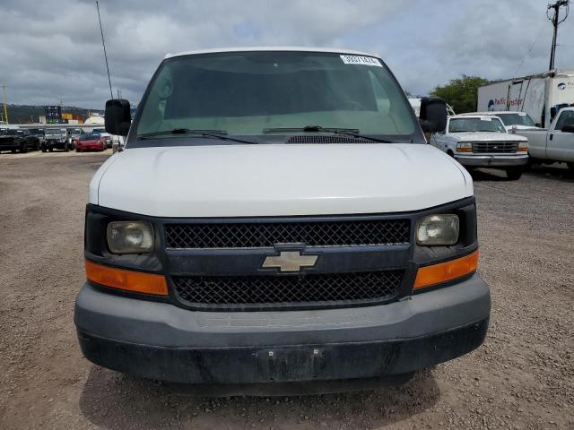 1GCWGFCA7B1188879 - 2011 CHEVROLET EXPRESS G2 WHITE photo 5