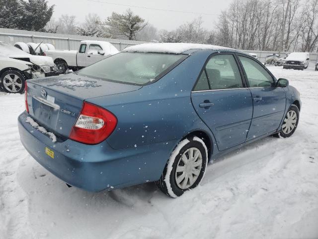 4T1BE32K63U240642 - 2003 TOYOTA CAMRY LE BLUE photo 3