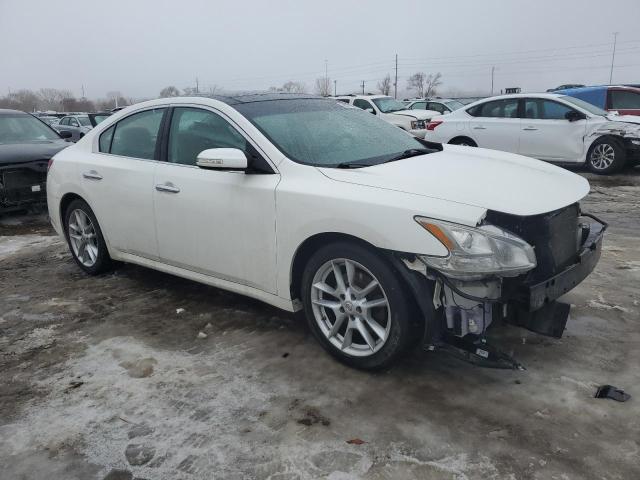 1N4AA5AP2AC819737 - 2010 NISSAN MAXIMA S WHITE photo 4