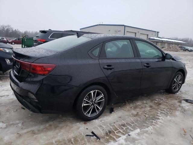 3KPF24AD4PE584448 - 2023 KIA FORTE LX BLACK photo 3