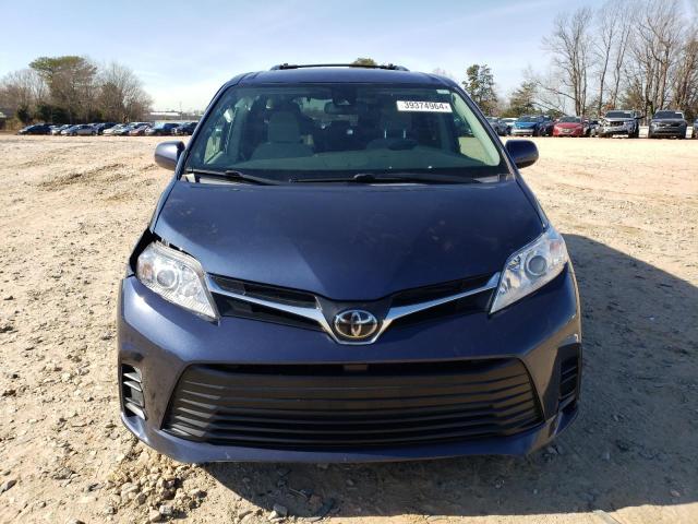 5TDJZ3DCXJS202729 - 2018 TOYOTA SIENNA LE BLUE photo 5