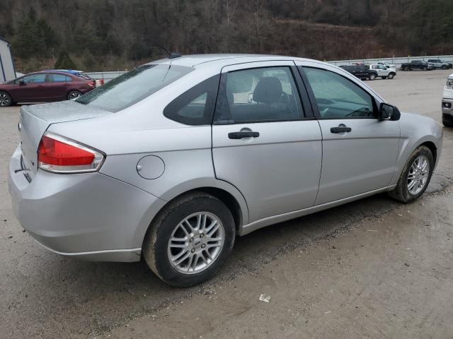 1FAHP35N49W148110 - 2009 FORD FOCUS SE SILVER photo 3