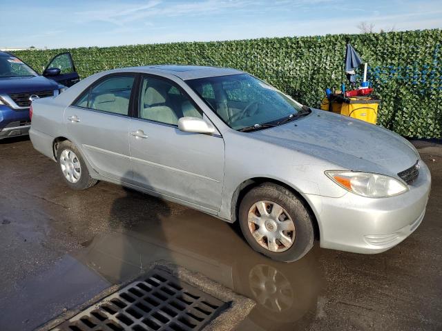 4T1BE30K93U651133 - 2003 TOYOTA CAMRY LE SILVER photo 4