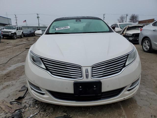 3LN6L2JK7ER827669 - 2014 LINCOLN MKZ WHITE photo 5