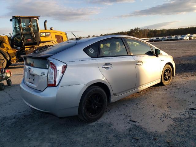 JTDKN3DU0D0353322 - 2013 TOYOTA PRIUS SILVER photo 3