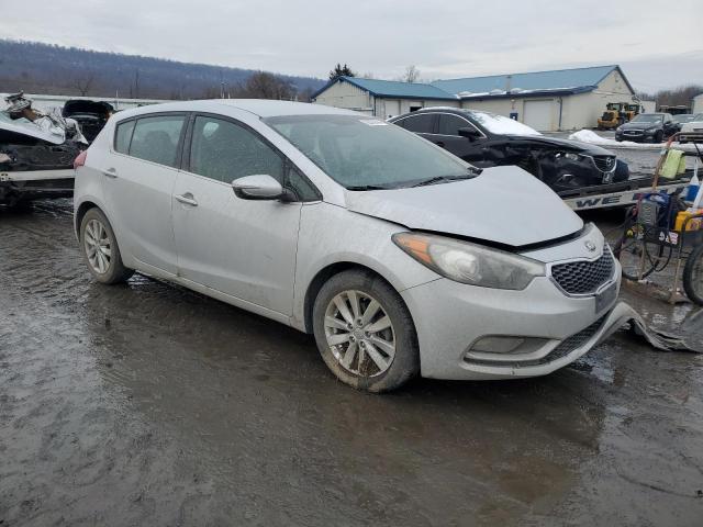 KNAFX5A88F5346247 - 2015 KIA FORTE EX SILVER photo 4