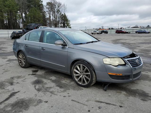 WVWEK73C36P188835 - 2006 VOLKSWAGEN PASSAT 2.0T LUXURY GRAY photo 4