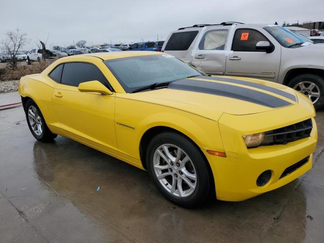 2G1FA1E31D9191416 - 2013 CHEVROLET CAMARO LS YELLOW photo 4