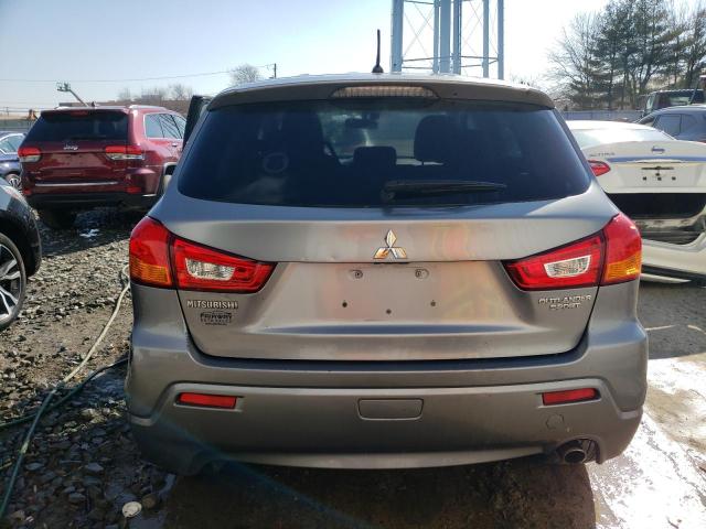 JA4AR4AU1BZ016056 - 2011 MITSUBISHI OUTLANDER SE GRAY photo 6