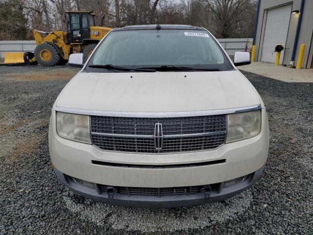 2LMDU68C08BJ15120 - 2008 LINCOLN MKX WHITE photo 5