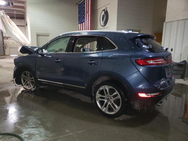 5LMCJ3D99JUL21347 - 2018 LINCOLN MKC RESERVE BLUE photo 2