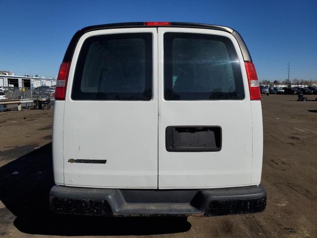 1GCWGAFFXH1135502 - 2017 CHEVROLET EXPRESS G2 WHITE photo 6