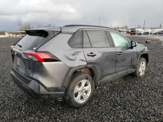 2T3P1RFV8LC082936 - 2020 TOYOTA RAV4 XLE GRAY photo 3