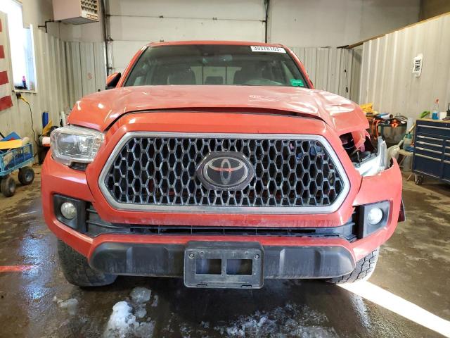 3TMDZ5BN6JM045374 - 2018 TOYOTA TACOMA DOUBLE CAB 橙色 照片 5