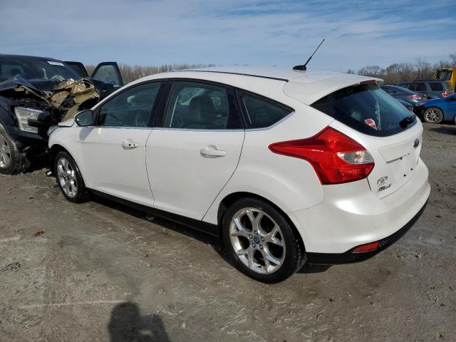 1FADP3N26DL217197 - 2013 FORD FOCUS TITANIUM WHITE photo 2