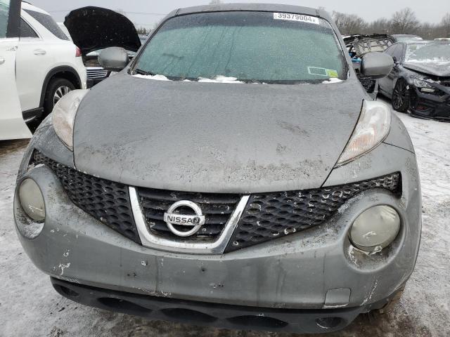 JN8AF5MV2BT006913 - 2011 NISSAN JUKE S SILVER photo 5