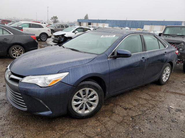 4T4BF1FKXGR573093 - 2016 TOYOTA CAMRY LE BLUE photo 1
