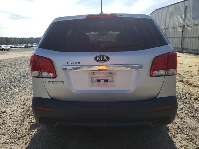 5XYKT3A13CG203567 - 2012 KIA SORENTO BASE SILVER photo 6