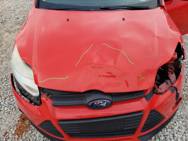 1FADP3K23EL392237 - 2014 FORD FOCUS SE RED photo 11