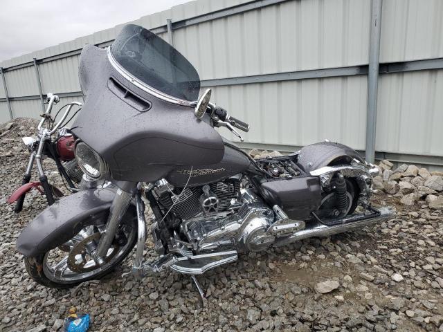 1HD1KRM10EB703324 - 2014 HARLEY-DAVIDSON FLHXS STREET GLIDE SPECIAL GRAY photo 2