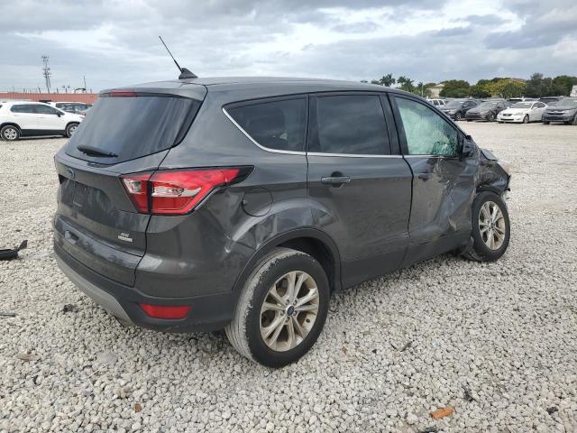 1FMCU0GD4KUA67895 - 2019 FORD ESCAPE SE GRAY photo 3