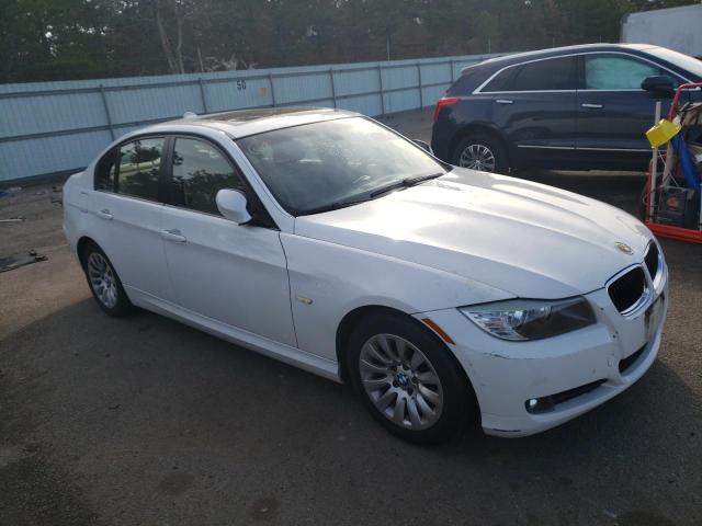 WBAPH57599NM32234 - 2009 BMW 328 I SULEV WHITE photo 4