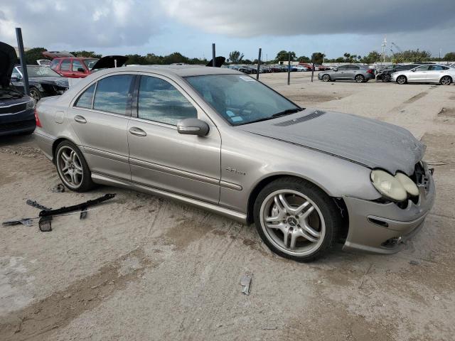 WDBRF76J85F581099 - 2005 MERCEDES-BENZ C 55 AMG BEIGE photo 4