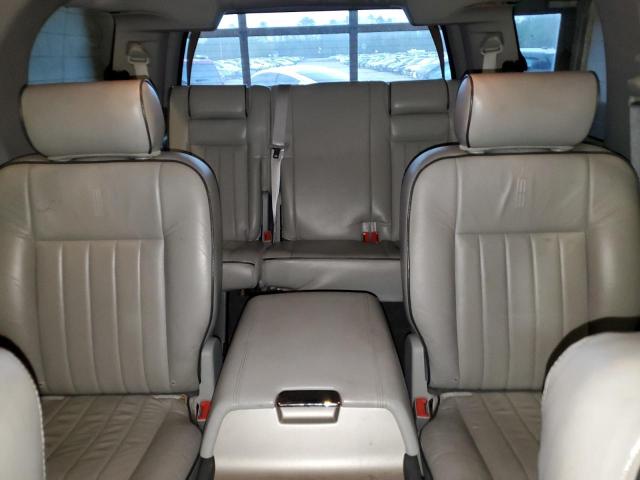 5LMFU27516LJ09823 - 2006 LINCOLN NAVIGATOR ბეჟი ფოტო 10