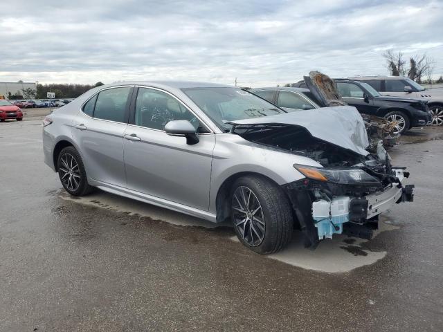 4T1G11AK7PU726468 - 2023 TOYOTA CAMRY SE NIGHT SHADE SILVER photo 4