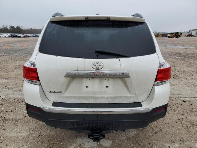 5TDZK3EH3BS031406 - 2011 TOYOTA HIGHLANDER BASE WHITE photo 6