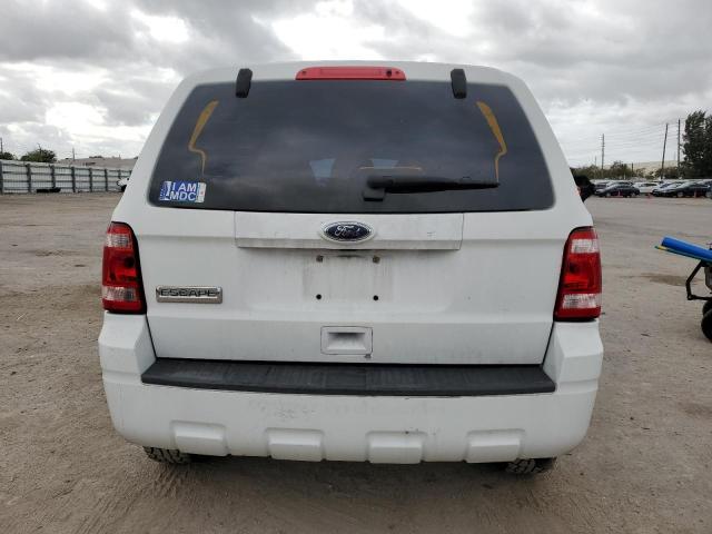 1FMCU0C72BKA15967 - 2011 FORD ESCAPE XLS WHITE photo 6