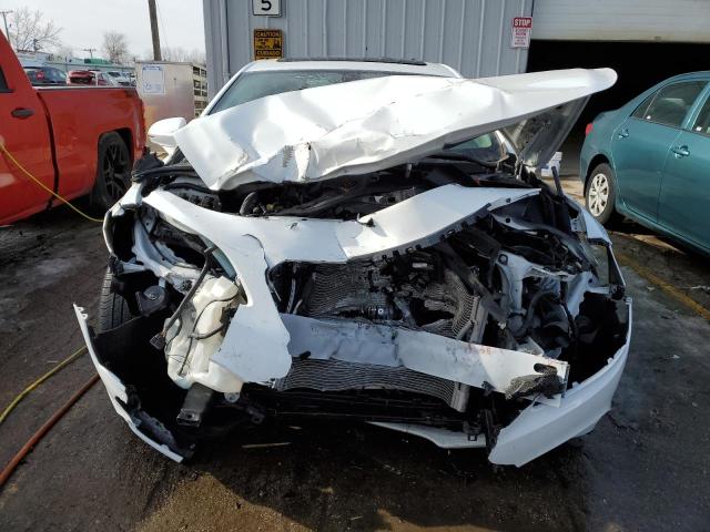 1G4ZP5SS0HU162094 - 2017 BUICK LACROSSE ESSENCE თეთრი ფოტო 5