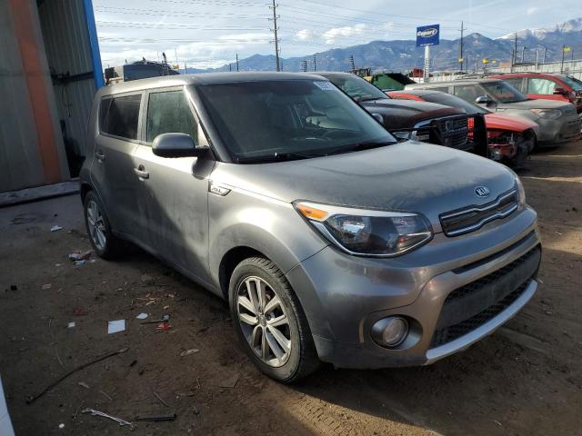 KNDJP3A55J7550265 - 2018 KIA SOUL + GRAY photo 4