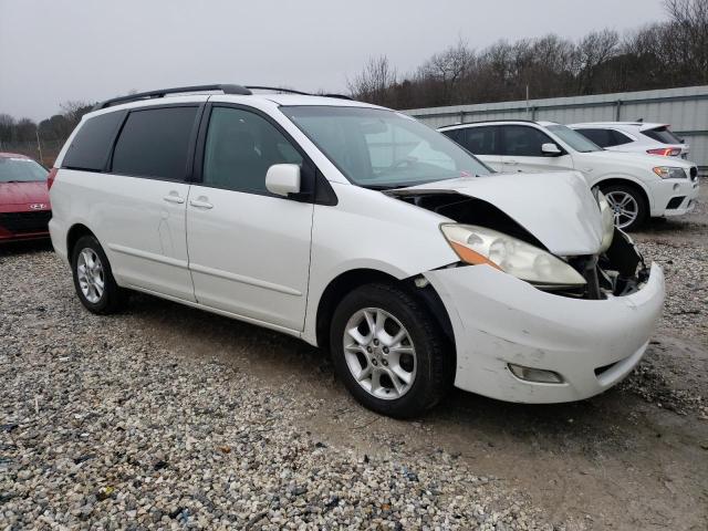 5TDBA22C06S073450 - 2006 TOYOTA SIENNA XLE WHITE photo 4