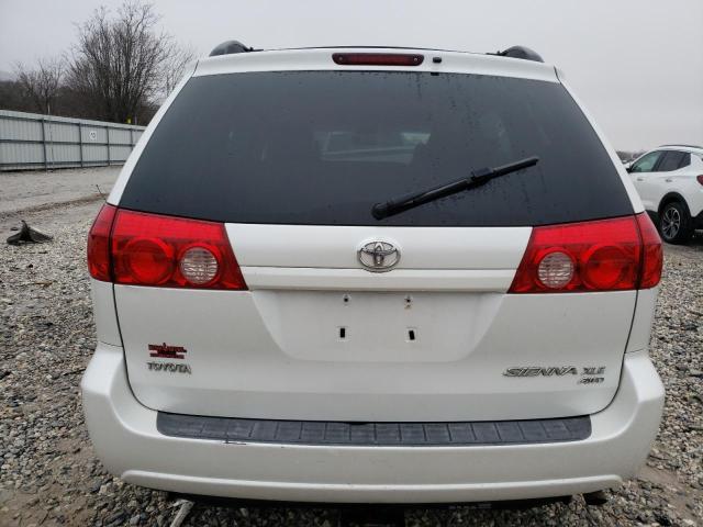 5TDBA22C06S073450 - 2006 TOYOTA SIENNA XLE WHITE photo 6