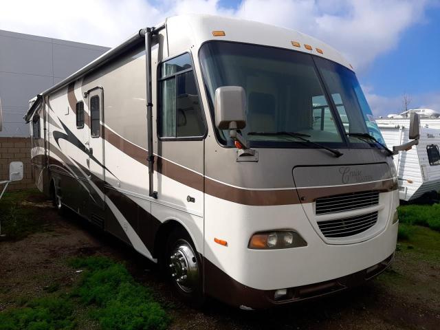 2002 WORKHORSE CUSTOM CHASSIS MOTORHOME W22, 