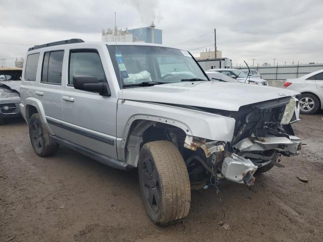 1J8HG48K67C536920 - 2007 JEEP COMMANDER GRAY photo 4