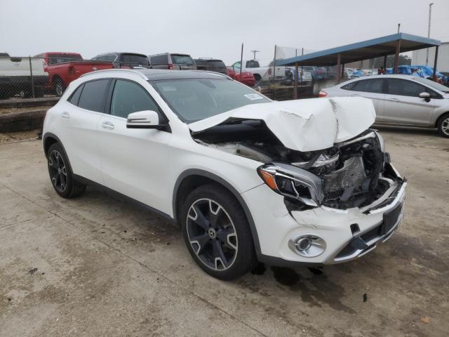 WDCTG4EB6KU003307 - 2019 MERCEDES-BENZ GLA 250 WHITE photo 4