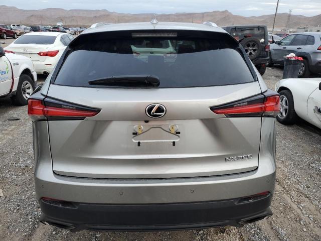 JTJGARBZ7M2195193 - 2021 LEXUS NX 300 BASE 银色 照片 6