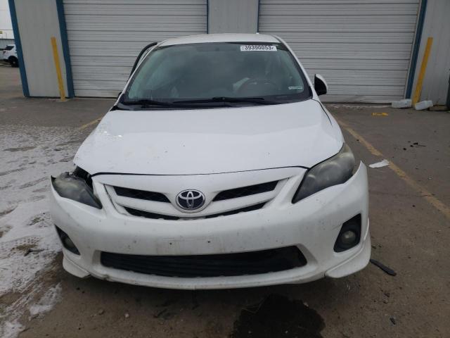 5YFBU4EEXDP177501 - 2013 TOYOTA COROLLA BASE WHITE photo 5
